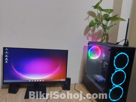 গেমিং কম্পিউটার নতুনের মতো আছে আমার নিজের বানিয়ে নেওয়া